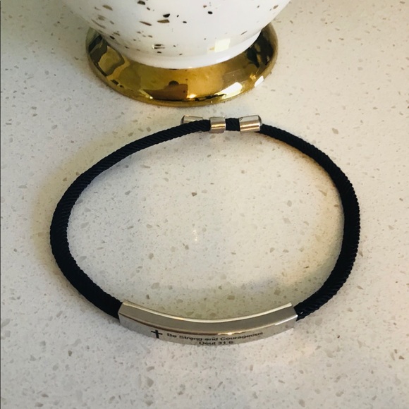 🙏Addressable spiritual bracelet for women are men Be strong and courageous - Picture 5 of 5